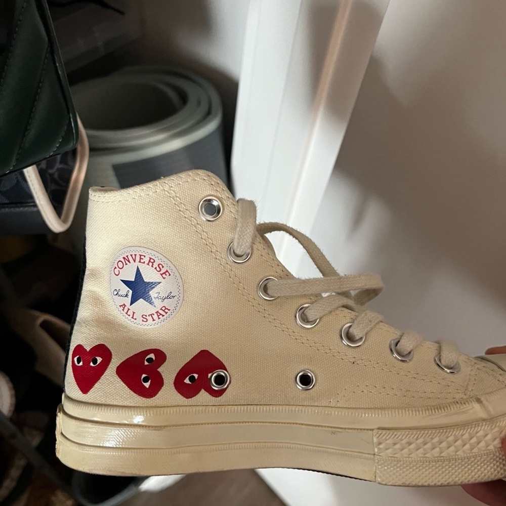 Comme des Garcons PLAY White and Red Sneakers - Picture 6 of 9